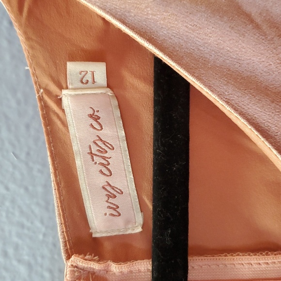 Ivy City Co Callie Peach Faux Wrap Dress - Picture 5 of 9